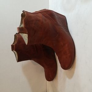 Frye Carson Wedge Booties 9.5